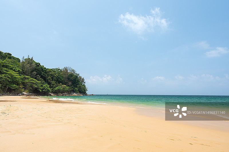 普吉岛奈通海滩的宁静景色图片素材