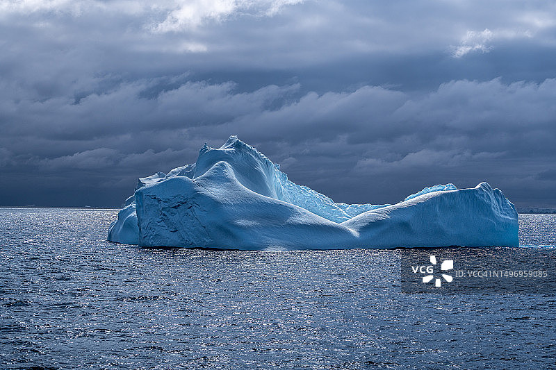 冬季阿蒙森海南极洲的壮丽海景图片素材