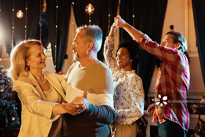 节日季已到来图片素材