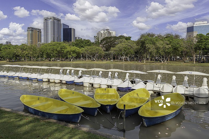 曼谷乍都乍公园：城市中心的周末市场图片素材