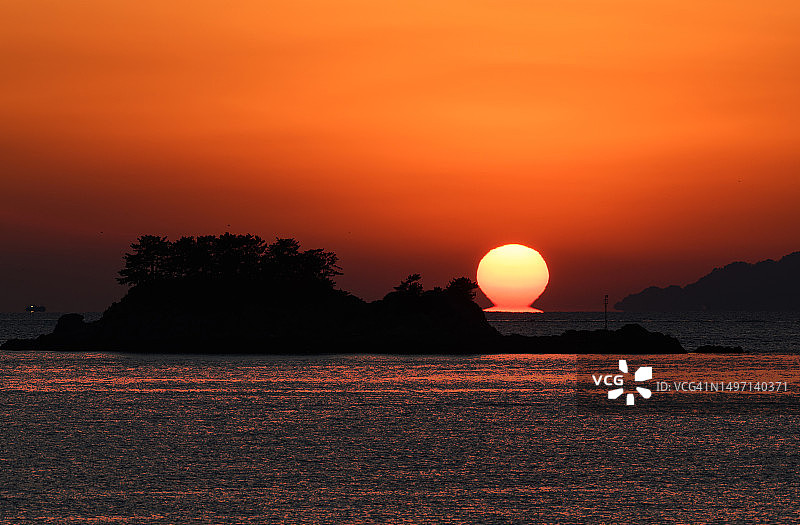 统营市所藏岛日落图片素材