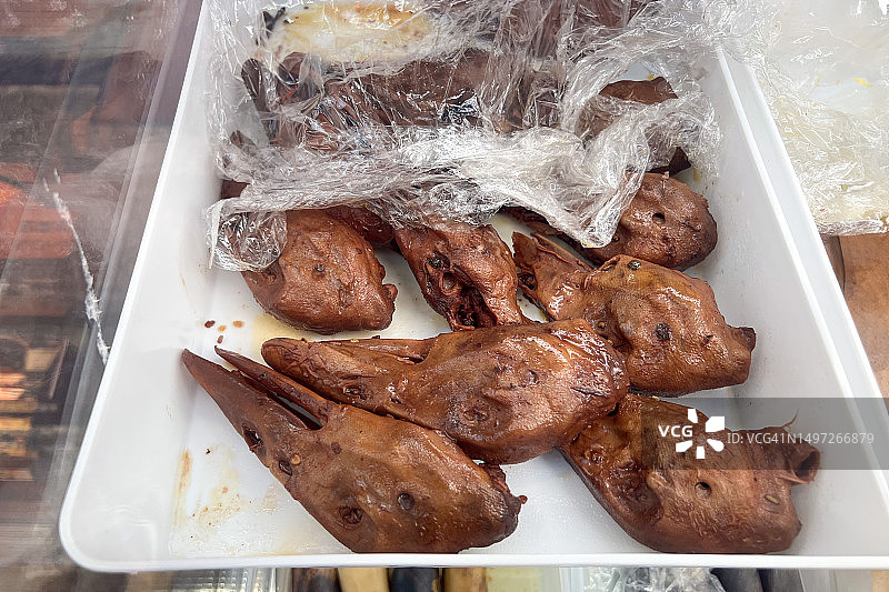 横滨市场售卖的武汉麻辣鸭头图片素材