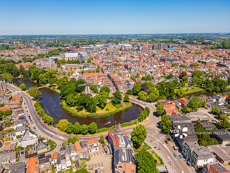荷兰阿尔克马尔市中心鸟瞰图图片素材