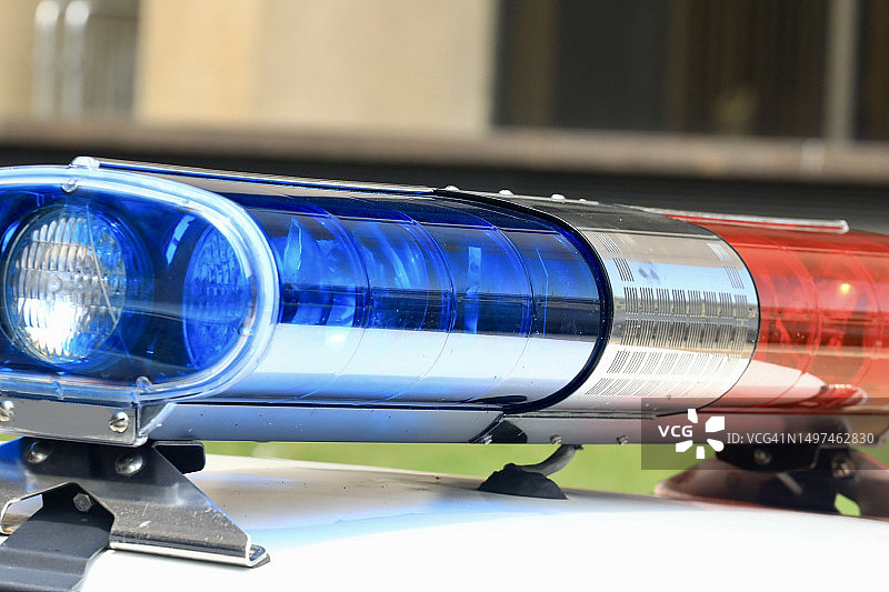 巡逻车上的闪光灯图片素材