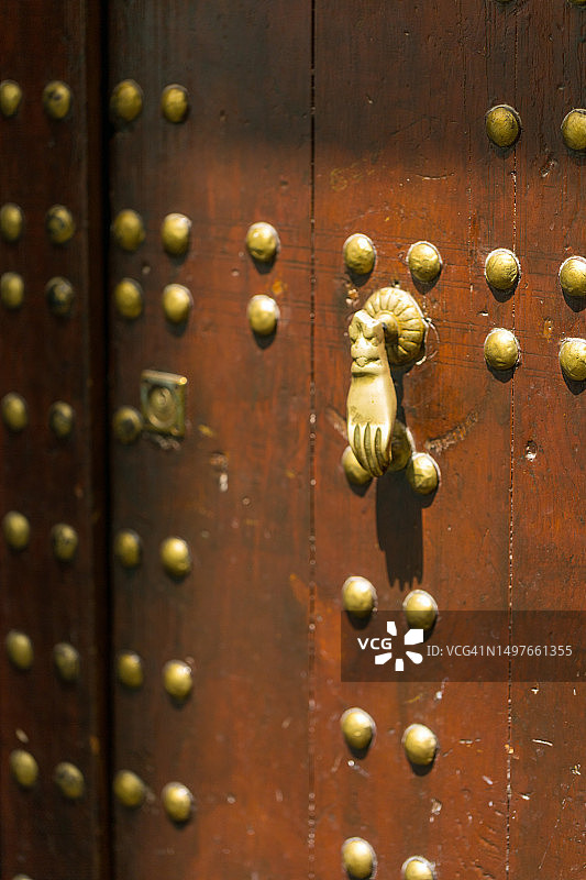 穆莱·伊德里斯·泽尔洪，中阿特拉斯山脉，摩洛哥，北非图片素材