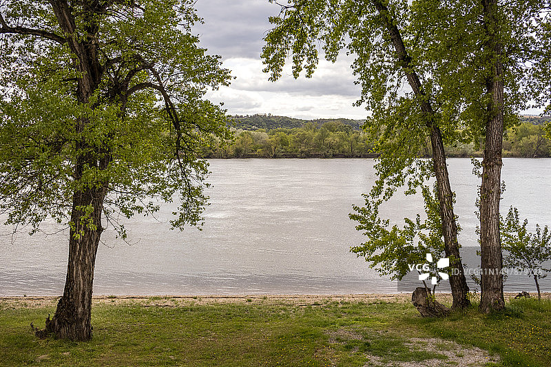 斯洛伐克和匈牙利之间的多瑙河图片素材
