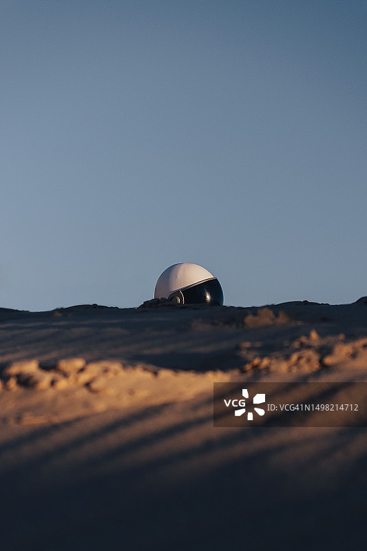 废弃的宇航员头盔，莫纳汉斯，德克萨斯州，美国图片素材