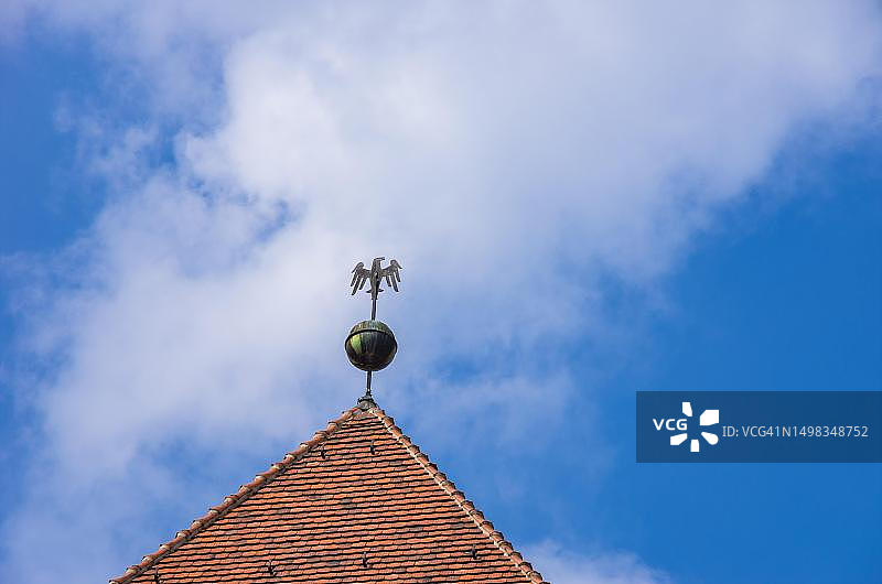 德国萨克森-安哈尔特州奎德林堡圣塞尔瓦提乌斯教堂塔顶的帝国之鹰图片素材