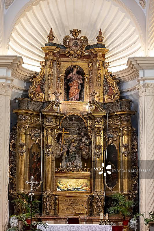 祭坛，Esglesia de Sant Bartomeu教堂内部，西班牙巴利阿里群岛马略卡岛瓦尔德莫萨图片素材