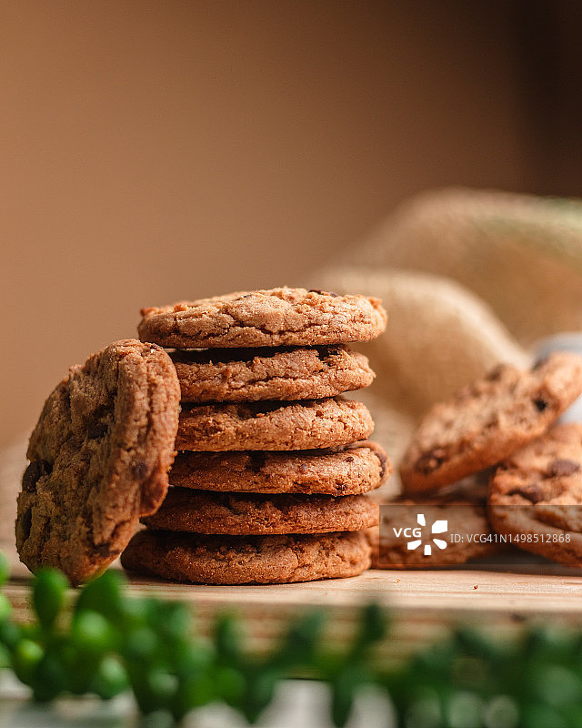 桌子上饼干的特写图片素材