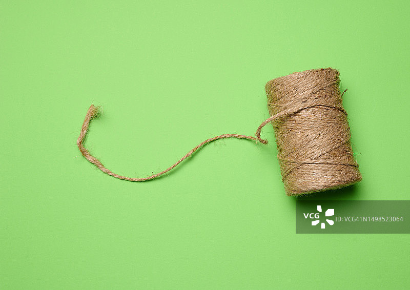 绿色背景上的线轴俯视图，乌克兰图片素材