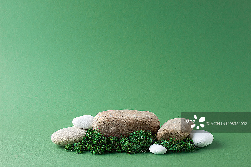 绿色球体特写，绿色背景图片素材