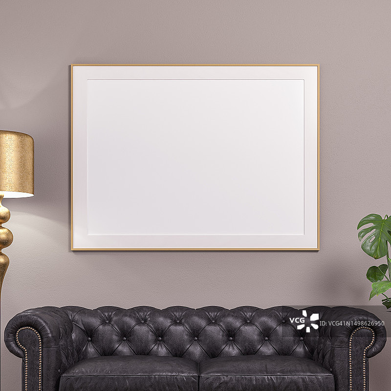 舒适的复古时尚室内：黑色皮革靠垫沙发、大长方形相框、复古金色电灯和盆栽植物，50-60年代装饰素材图片素材