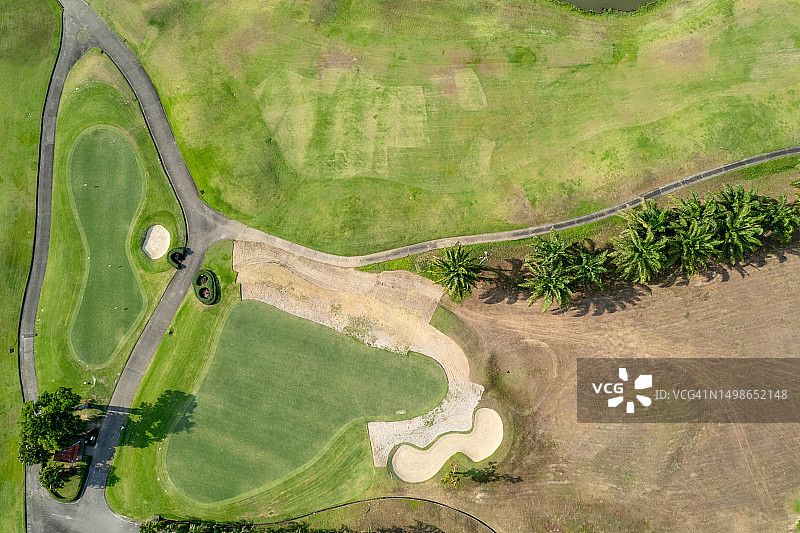 美丽的高尔夫球场航拍景观图片素材