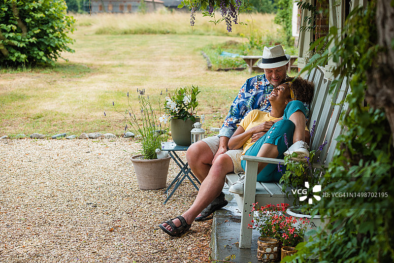 尽情放松图片素材