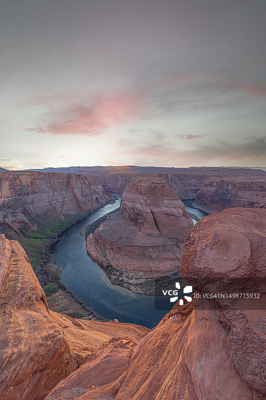 日落时分美国马蹄湾的壮丽景色图片素材