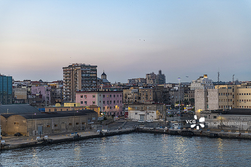 意大利坎帕尼亚那不勒斯港口城镇景观图片素材