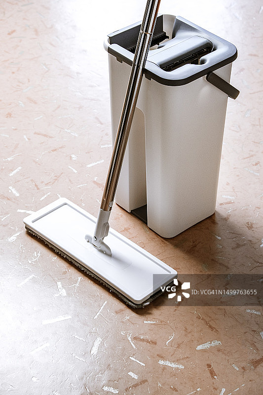 水桶和拖把清洁设备，湿式清洁图片素材