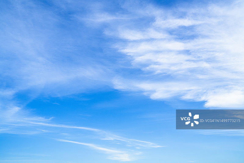美丽的天空和白云图片素材
