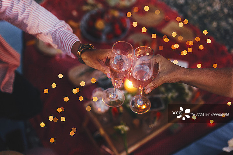 品尝葡萄酒图片素材