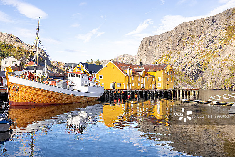 挪威罗弗敦群岛的渔村图片素材