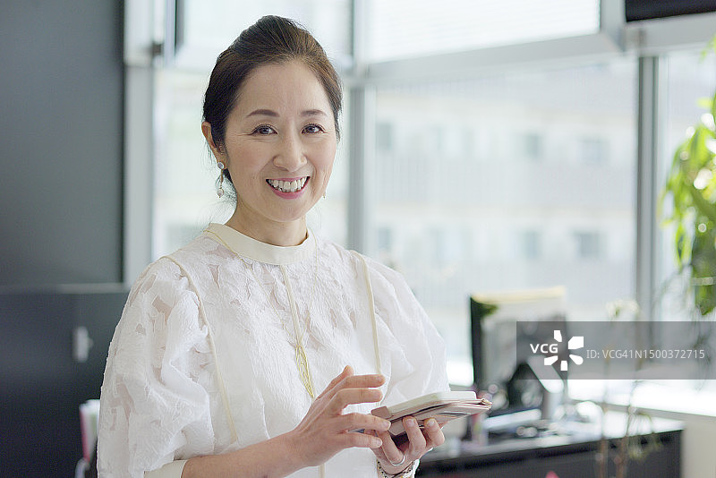 漂亮女商人肖像图片素材