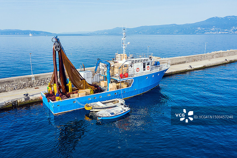 捕获的鱼着陆图片素材