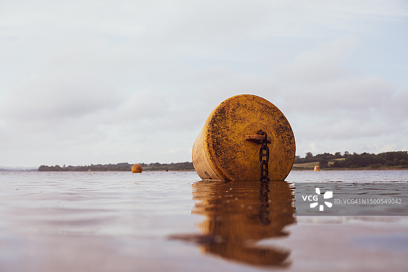 英格兰的浮动浮标艺术照片图片素材