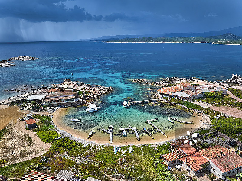 法国科西嘉岛上的拉托纳拉海滩图片素材