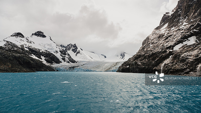 南极洲海岸冰川舌山脉全景图片素材