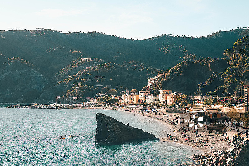 意大利利古里亚蒙特罗索海滩山景图片素材