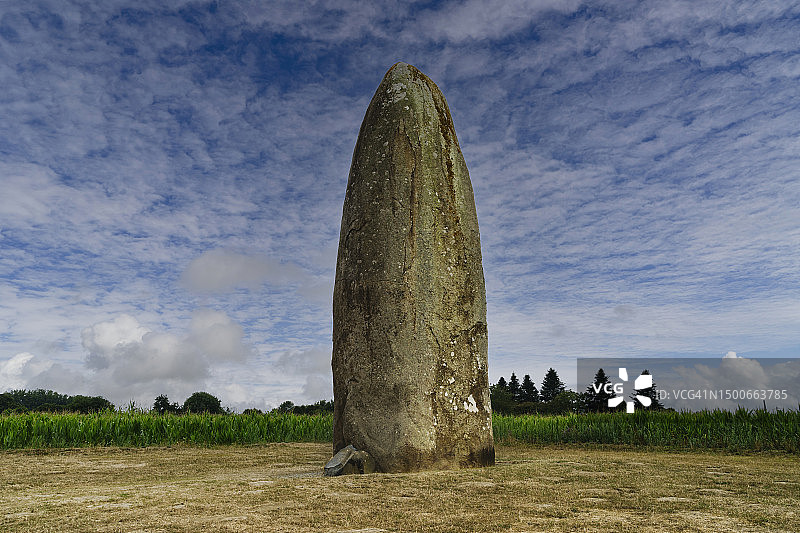 法国尚-多朗史前立石景观图片素材