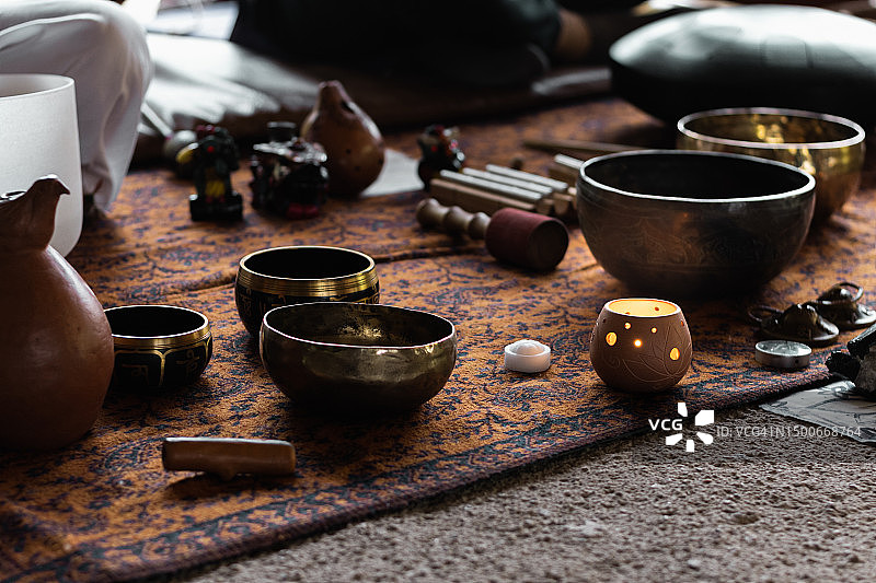 音乐治疗：水晶石和藏音的整体疗愈，阿根廷科尔多瓦图片素材