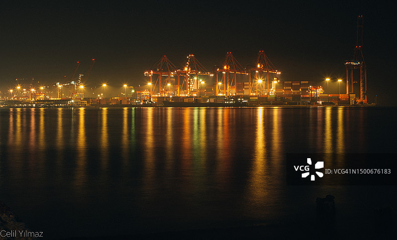 土耳其夜间商业码头景观图片素材