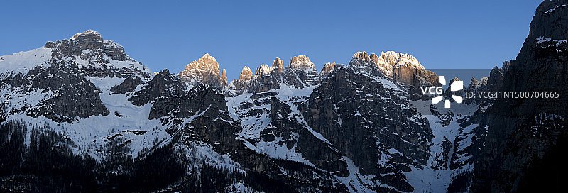 多洛米蒂全景图片素材
