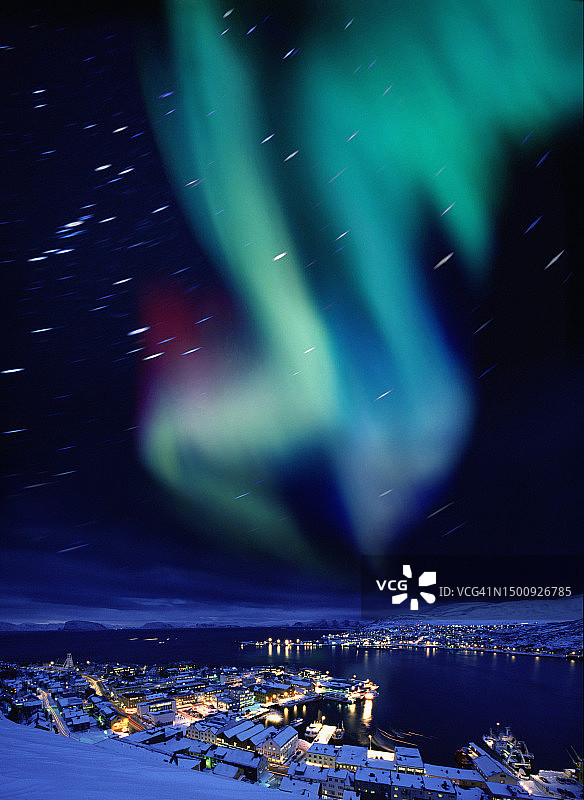 挪威北部的北极光图片素材