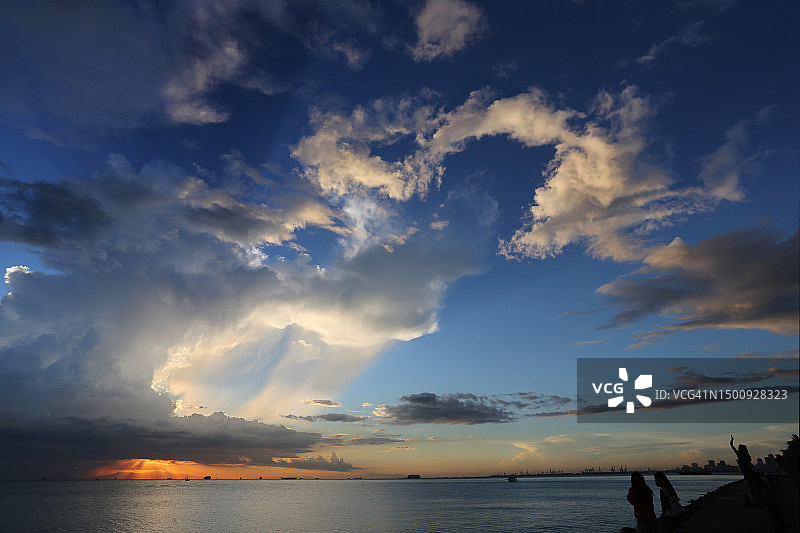 菲律宾马尼拉湾日落图片素材