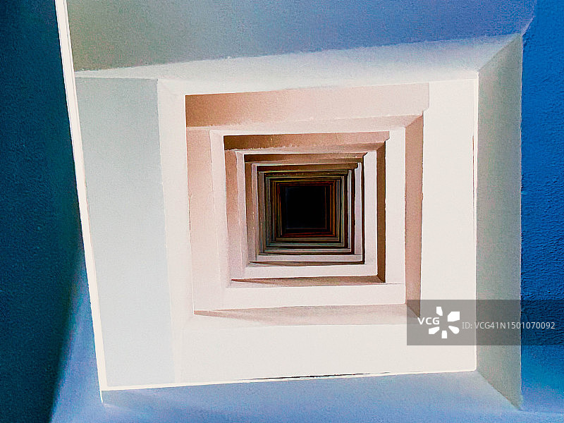 递减的正方形抽象图片素材