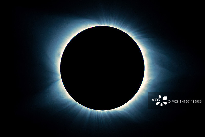 日全食日冕图片素材