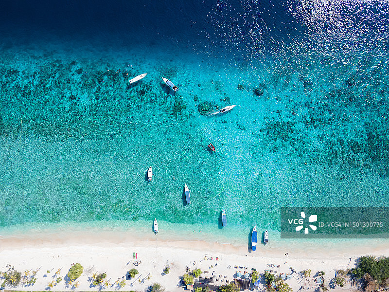 印度尼西亚西努沙登加拉群岛吉利梅诺岛图片素材