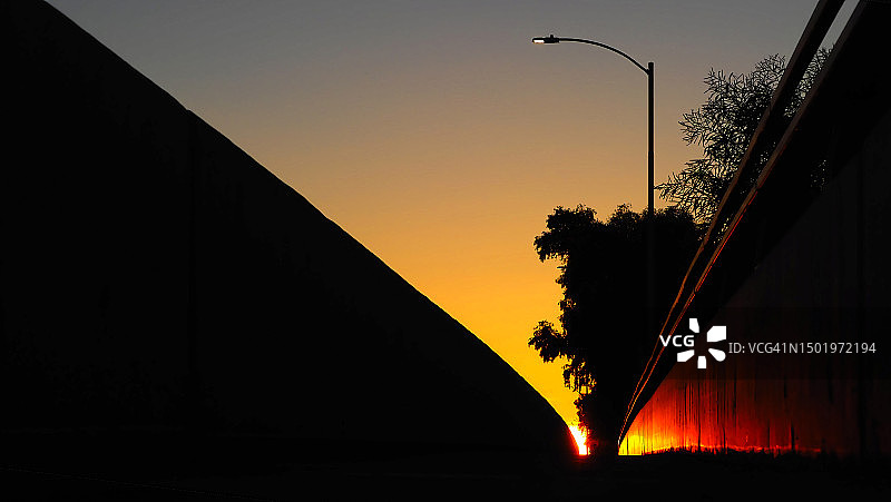 不惧黑暗图片素材