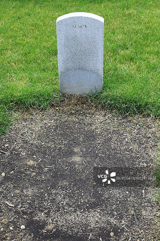 直立的大理石墓碑图片素材