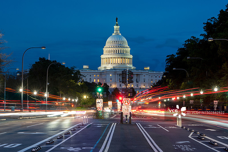 美国华盛顿特区日出时的国会大厦图片素材