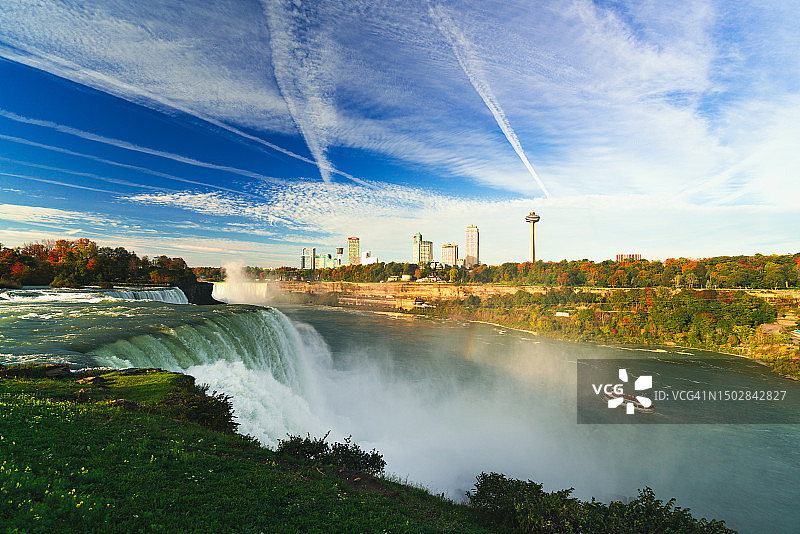 尼亚加拉瀑布日出图片素材