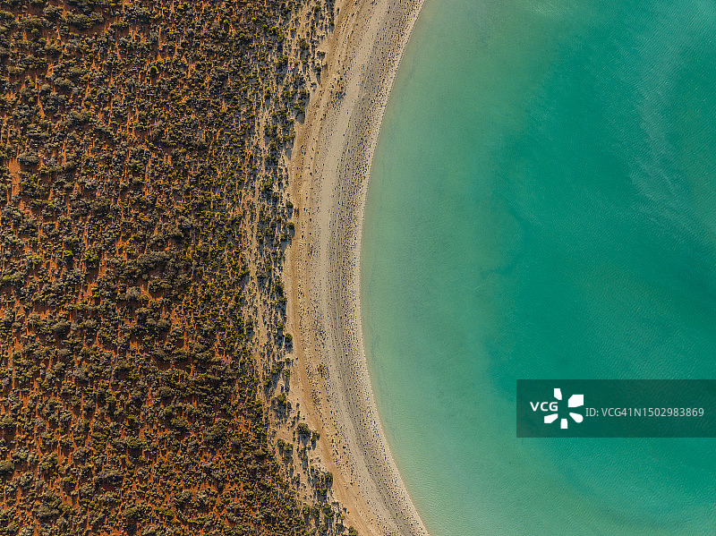 西澳大利亚鲨鱼湾弗朗索瓦佩隆国家公园的纳贝鲁湖航拍影像图片素材