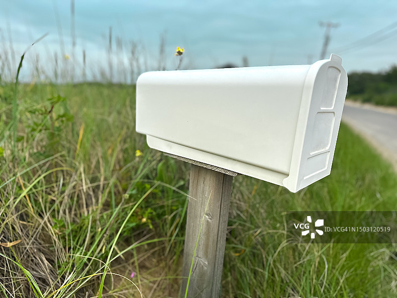 传统白色住宅邮箱图片素材