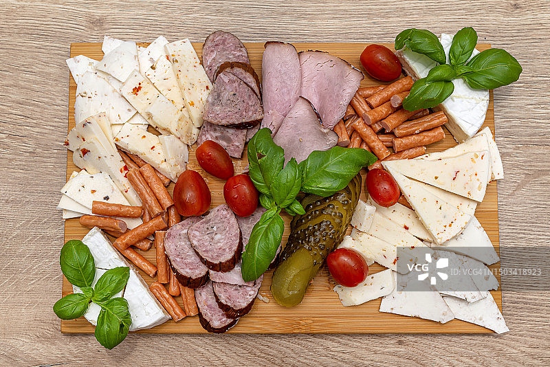 波兰华沙砧板美食俯视图图片素材