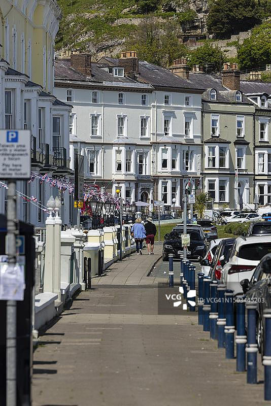 英国威尔士兰迪德诺南海滨大道人行道图片素材