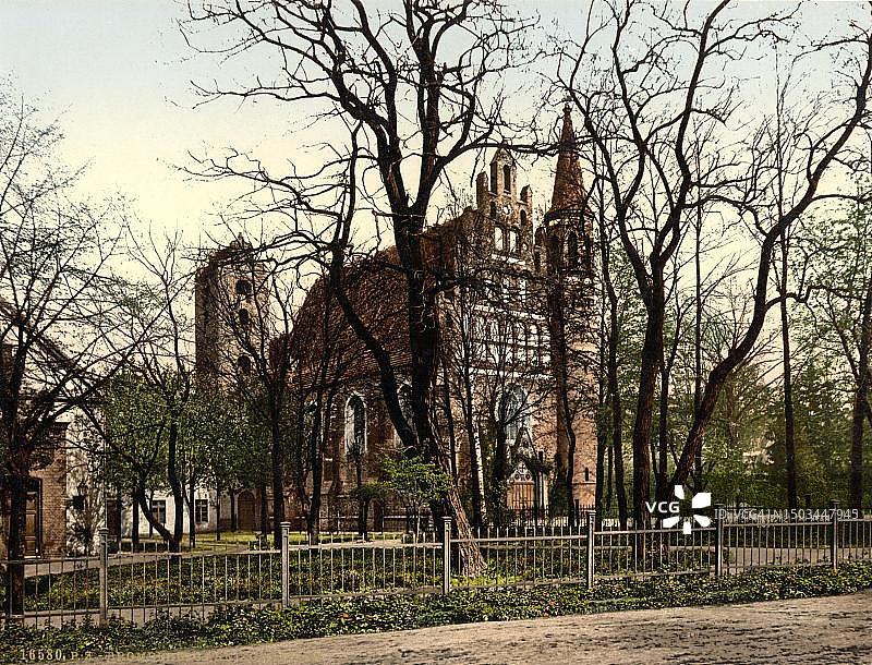 驻军教堂,圣玛丽和平之后教堂,位于波美拉尼亚布隆贝格,现为波兰的波兰比得哥什,约1890年,德国,历史照片,从19世纪原件进行数字化修复图片素材