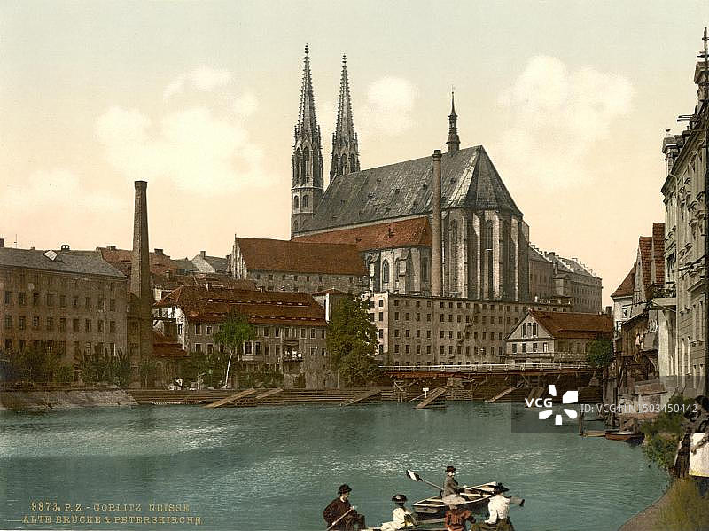 德国格尔利茨的古老桥梁和圣彼得和保罗教区教堂,简称圣彼得教堂,约1890年,历史照片,19世纪原始照片的数字化修复复制品图片素材